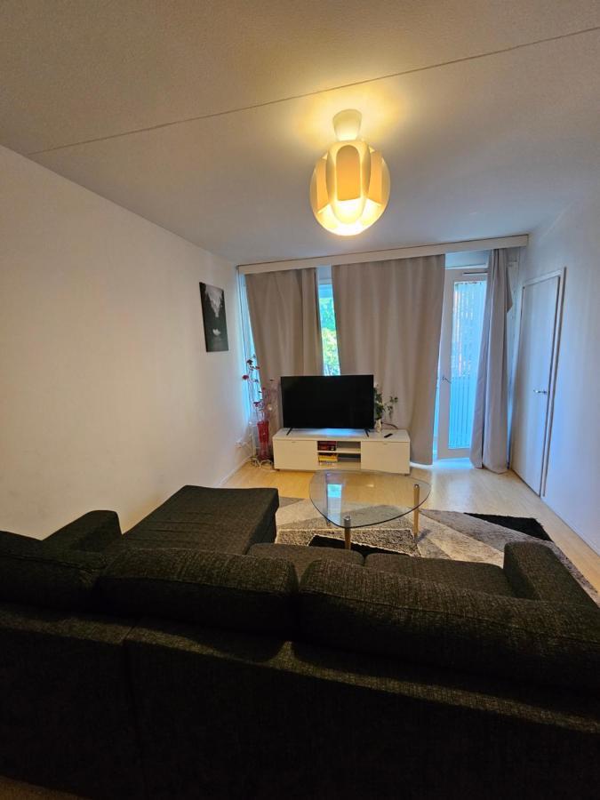 Comfortable 1 Bedroom Apartment In Хельсинки Экстерьер фото