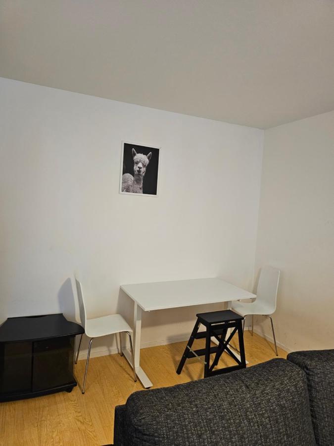 Comfortable 1 Bedroom Apartment In Хельсинки Экстерьер фото